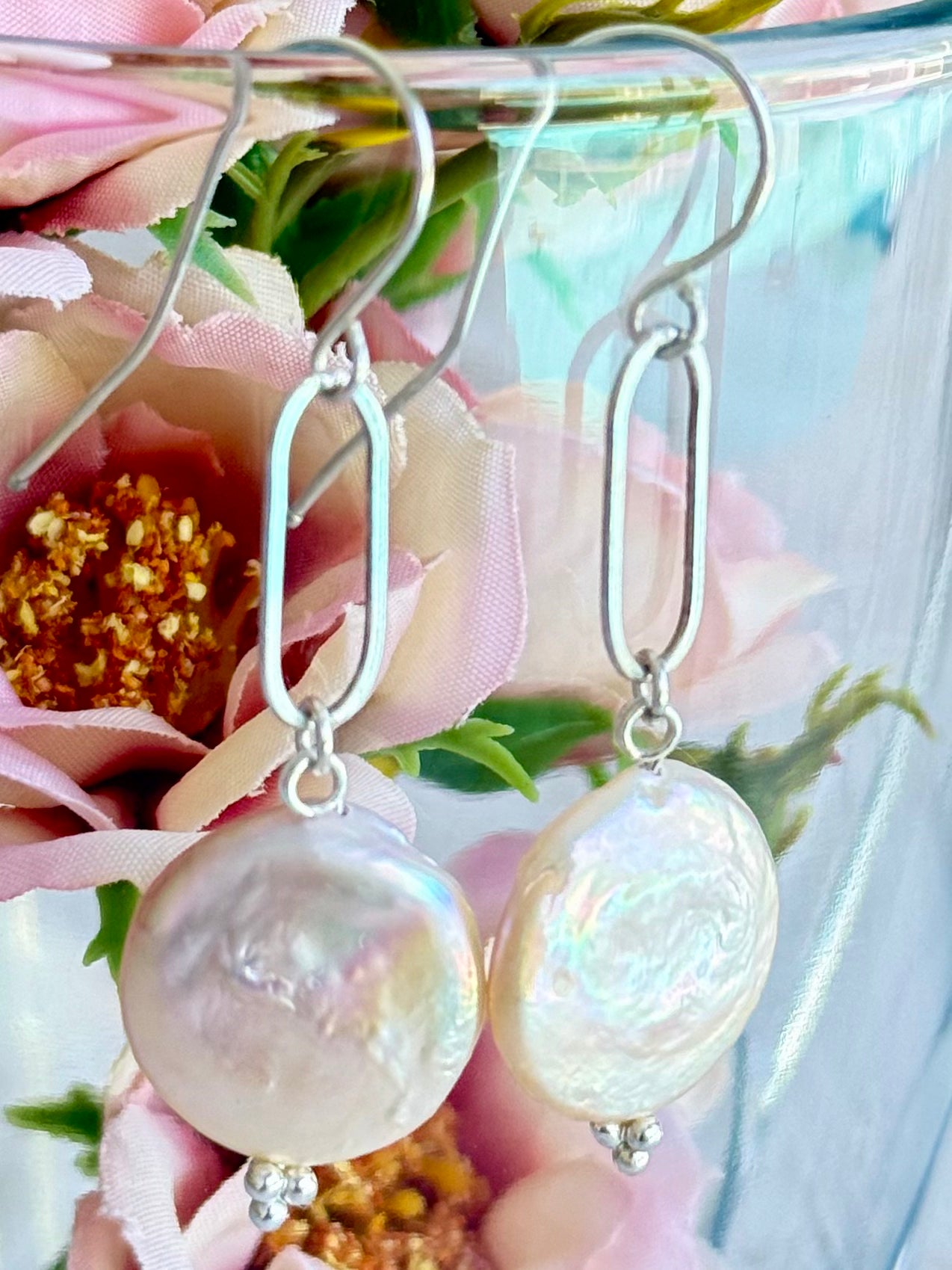 Paperclip Coin Pearl earrings